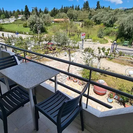Apartament Amarandos - & *